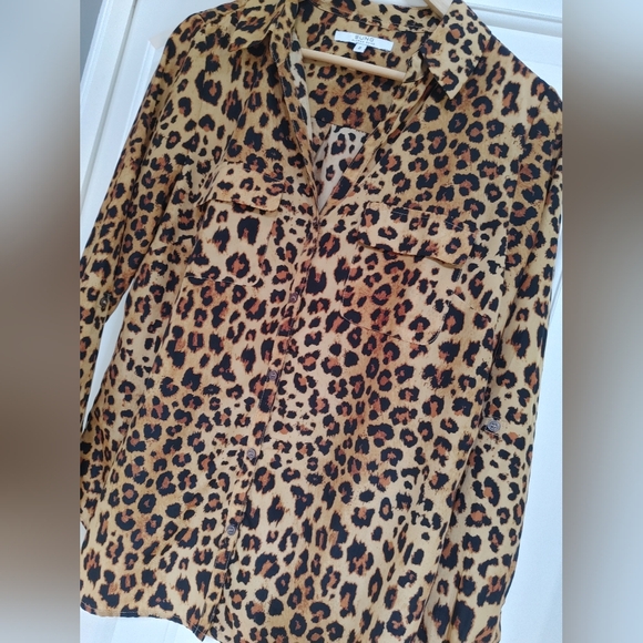 Alfred Sung Brown Leopard Print Button Up Top ~ Size M - Picture 2 of 8